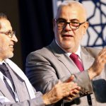 Le chef du gouvernement marocain, Saadeddine El Othmani, avec son prédécesseur, le secrétaire général du Parti justice et développement (PJD), Abdelilah Benkirane, lors d’un meeting électoral le 25 septembre 2016 à Rabat. © Abdeljalil Bounhar/AP/SIPA