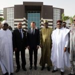 Le président malien Ibrahim Boubacar Keïta, le président mauritanien Mohamed Ould Abdelaziz, le président français Emmanuel Macron, le président tchadien Idriss Deby, le président nigérien Mahamadou Issoufou et le président burkinabè Roch Marc Christian Kaboré, à la sortie du sommet de l’Union africaine le lundi 2 juillet 2018, à Nouakchott. © Ludovic Marin/AP/SIPA