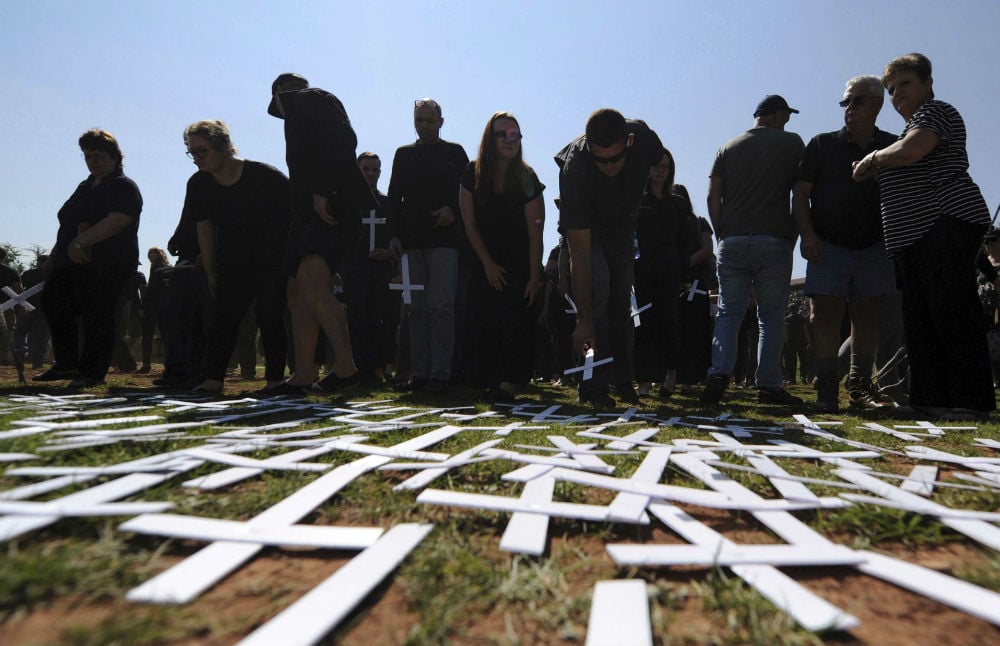 Manifestation de fermiers sud-africains blancs au Vorrtrekker Monument, à Pretoria en octobre 2017. &copy; AP/SIPA