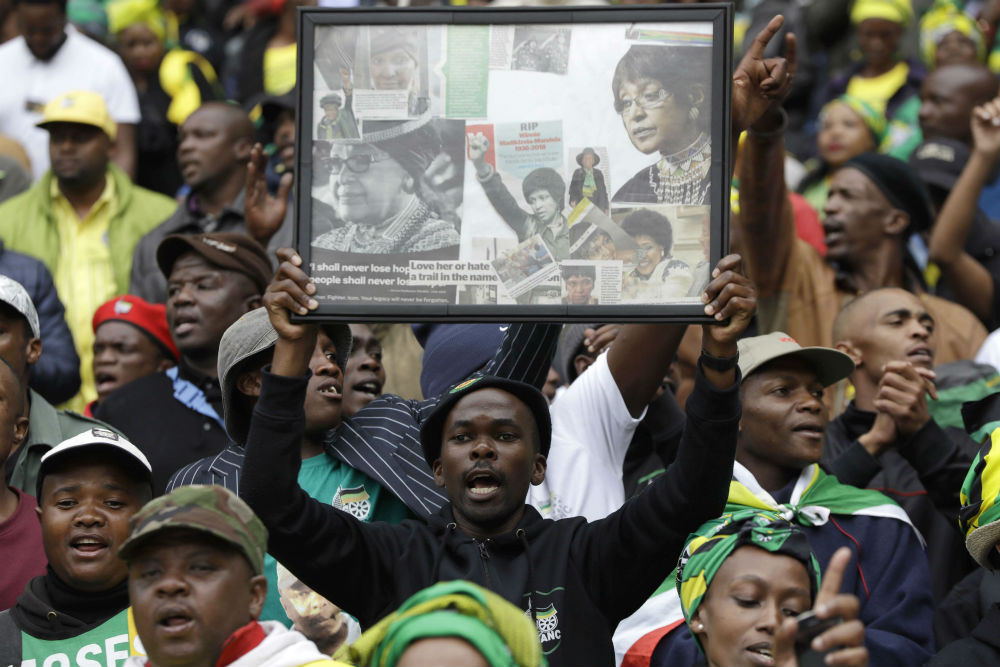 Lors de l'hommage à Winnie Madikizela-Mandela. &copy; Themba Hadebe/AP/SIPA