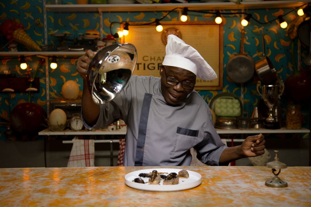 Le chef Michel Gohou est l'une des vedettes choisies pour animer le programme. &copy; Canal+ / Vidéorama