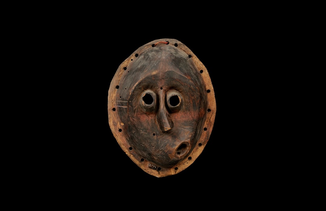 Masque bwalabwala, réalisé par les Pende occidentaux, collecté avant 1932 par P. Hoet (missionnaire jésuite), inscrit en 1998 aux collections du Musée royal de l'Afrique centrale, Tervuren. &copy; J.-M. Vandyck, MRAC Tervuren