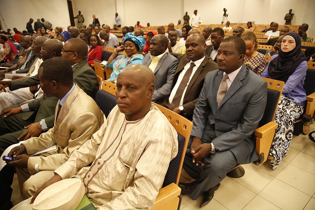 Des victimes et parents de victimes d’Hissène Habré, lors du procès du président tchadien en juillet 2015 devant les Chambres africaines extraordinaires, à Dakar. &copy; Cemil Oksuz/Anadolu Agency/AFP