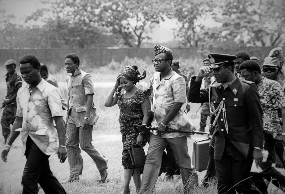 Arrivée du président Mobutu et de sa femme Marie-Antoinette à Kinshasa, le 20 avril 1977 au Zaïre. &copy; CILO/Gamma-Rapho via Getty Images