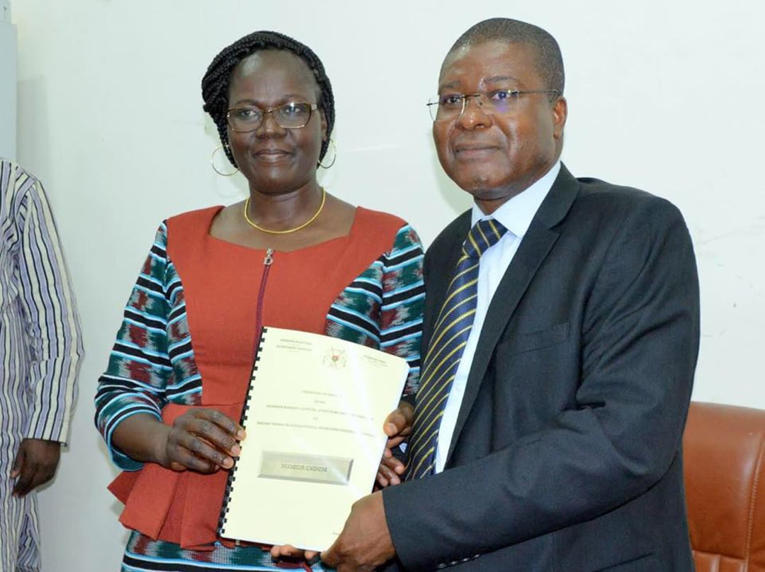 Yvonne Rouamba Guigma (à gauche), secrétaire générale de la primature burkinabè. &copy; DR