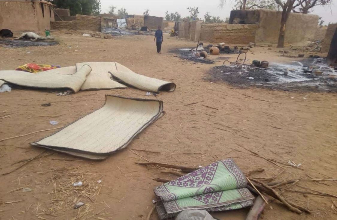 L'une des images prises par un membre de Tabital Pulaaku dans le village d'Ogossagou, où au moins 154 civils peuls ont été massacrés dans une attaque, samedi 23 mars 2019. &copy; Tabital Pulaaku/AP/SIPA