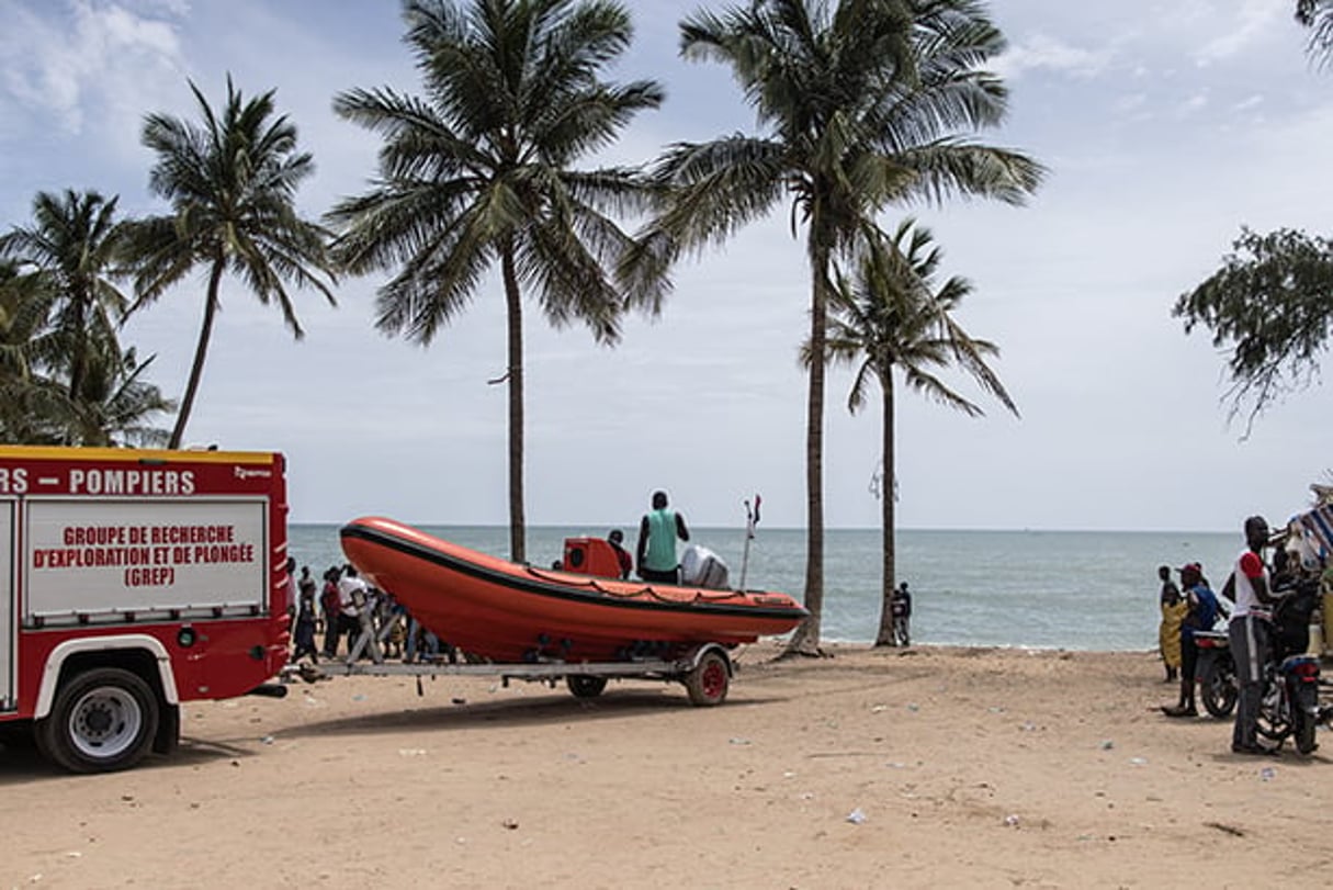 Au moins neuf personnes sont mortes après le naufrage de leur embarcation au large des côtes sénégalaises le 8 septembre 2024. © JOHN WESSELS / AFP