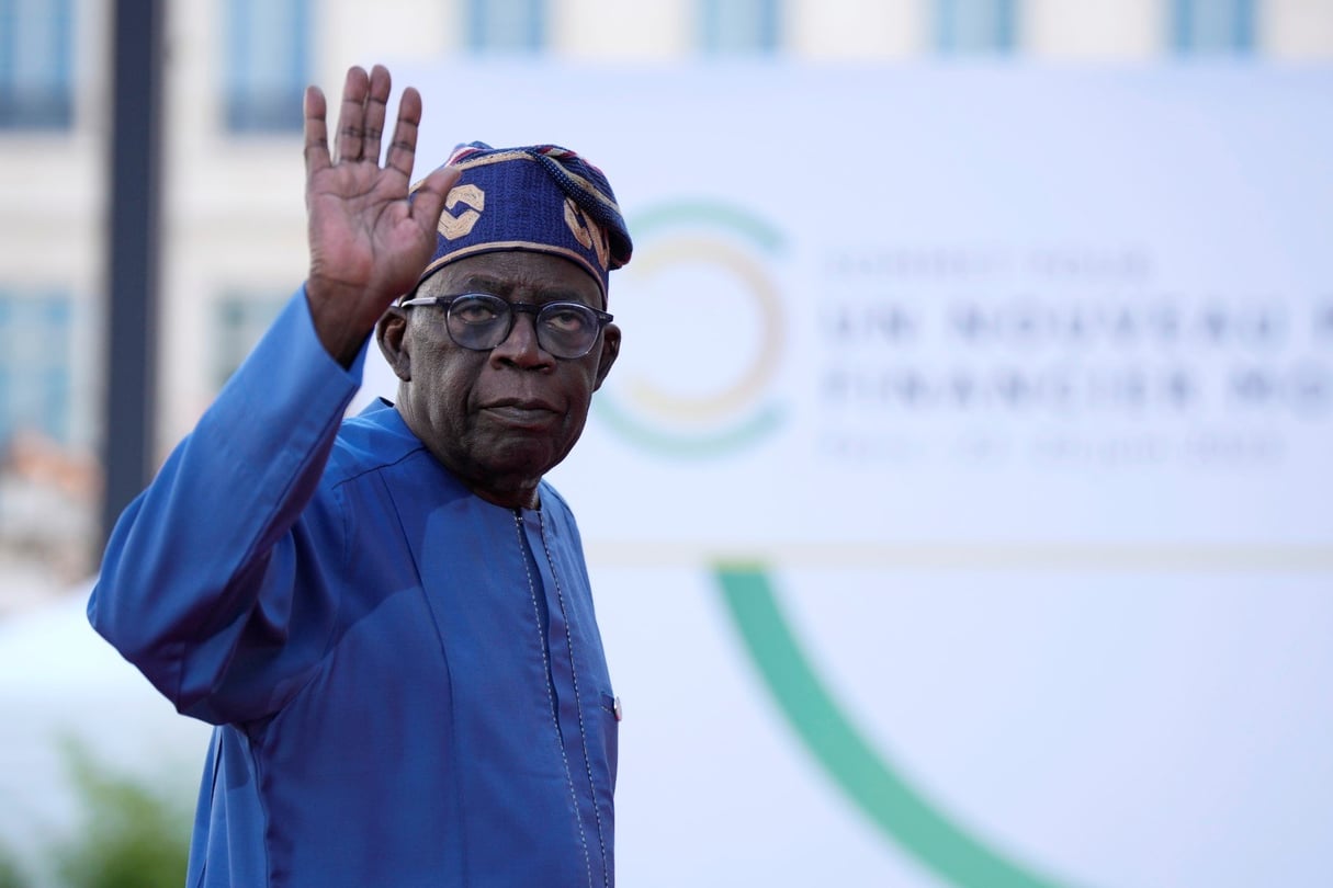 Le président du Nigeria, Bola Tinubu (ici le 23 juin à Paris lors du sommet pour un nouveau pacte financier mondial), est arrivé au pouvoir en mai. © Lewis Joly / POOL / AFP.
