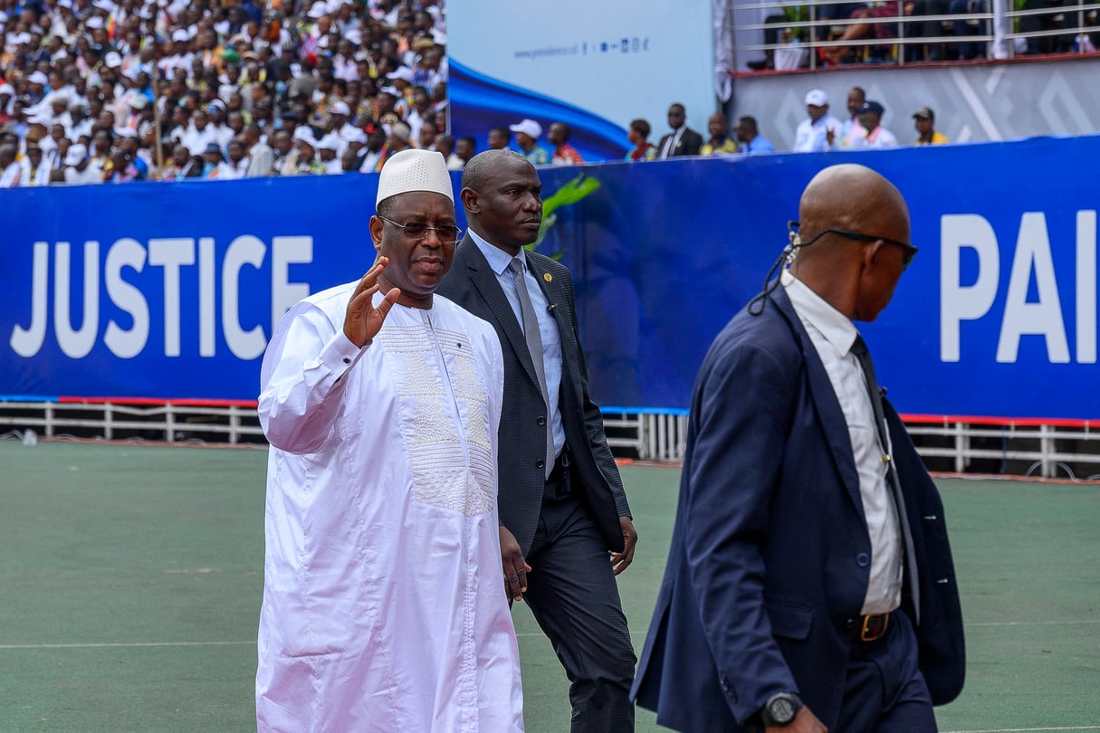 Le président sénégalais, Macky Sall, arrive à la cérémonie d’investiture de  Félix Tshisekedi au Stade des martyrs, à Kinshasa, le 20 janvier 2024. © Photo by Arsene Mpiana / AFP