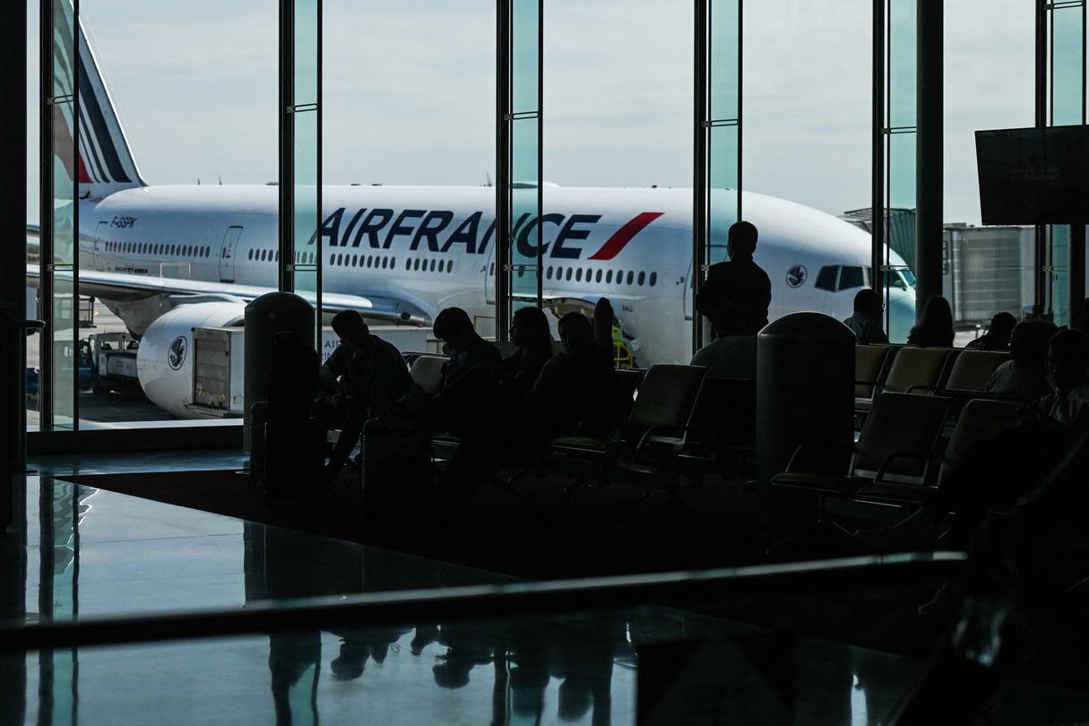 Embarquement d’un vol Air France à l’aéroport Roissy-Charles-de-Gaulle (image d’illustration). © Artur Widak/NurPhoto via AFP