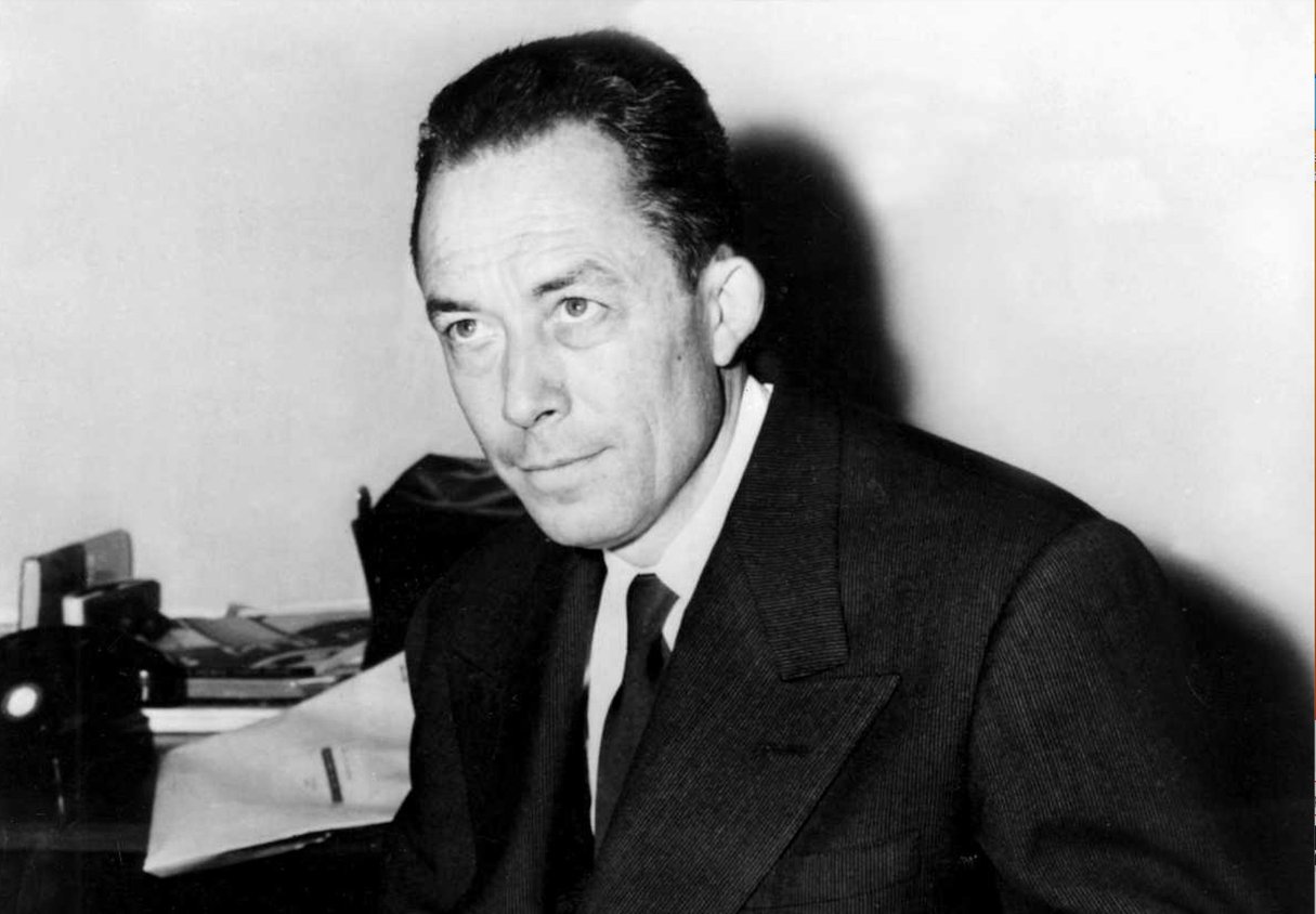 L’écrivain Albert Camus, le 18 octobre 1957. © TopFoto/Roger-Viollet