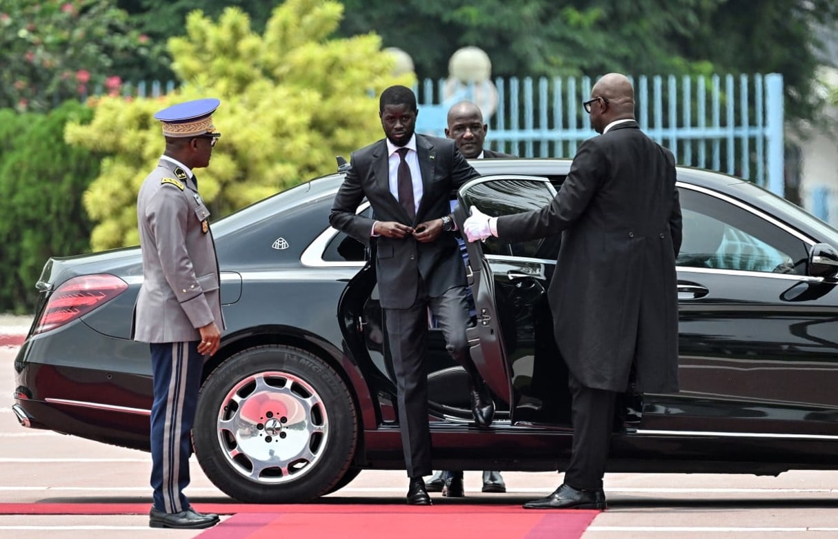 Le président sénégalais Bassirou Diomaye Faye, le 7 mai 2024 à Abidjan. © Photo by Sia KAMBOU / AFP