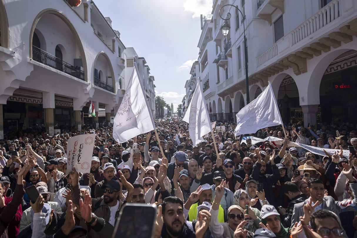 Manifestation contre la réforme de l’enseignement public, à Rabat, le 7 novembre 2023. © Mosa’ab Elshamy/AP/SIPA
