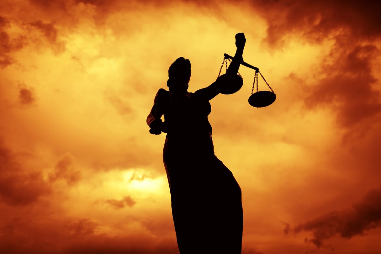 Statue symbolique de la justice. © Fotolia