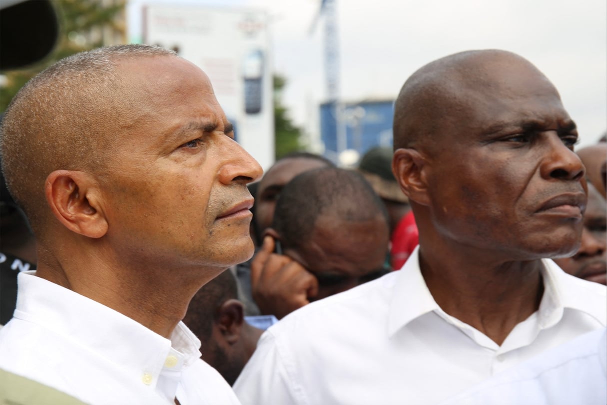 Moïse Katumbi et Martin Fayulu, lors d’une manifestation anti-gouvernementale organisée le 25 mai 2023, à Kinshasa. © Justin Makangara/Anadolu Agency via AFP