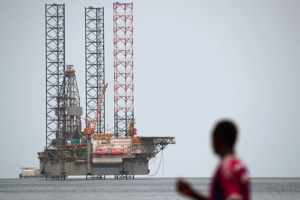 Plateforme pétrolière offshore, au large de Port-Gentil, la seconde ville du Gabon. © Justin TALLIS / AFP