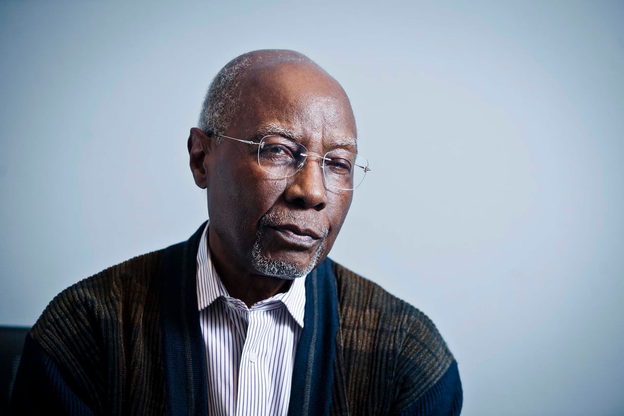 Portrait de Titus Edzoa, ancien ministre de la Santé et ancien secrétaire général de la présidence de la République, photographié à Paris, le 4 décembre 2019. © Vincent Fournier/JA