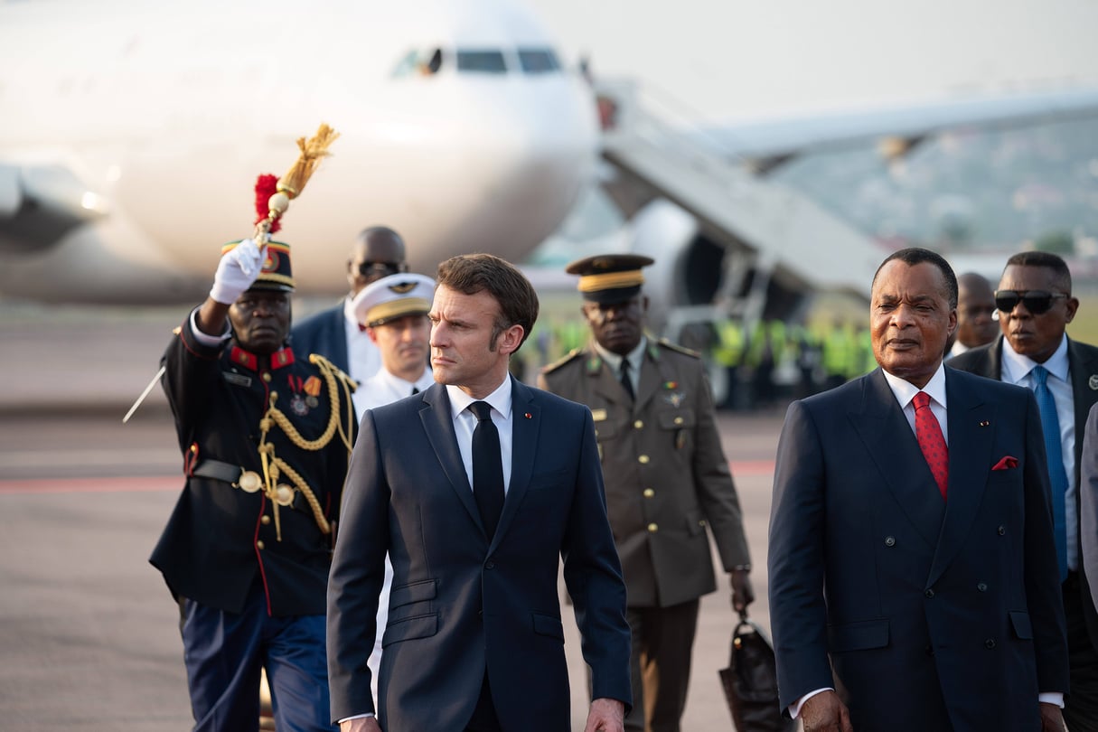 Quand Macron plante un clou de plus dans le cercueil de la France en