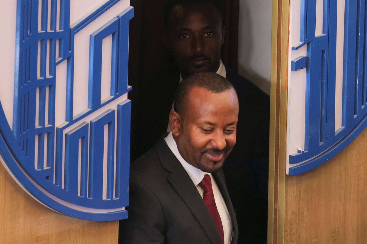 Le Premier ministre éthiopien, Abiy Ahmed, arrive au Parlement pour s’adresser aux parlementaires, le 20 mars 2025.