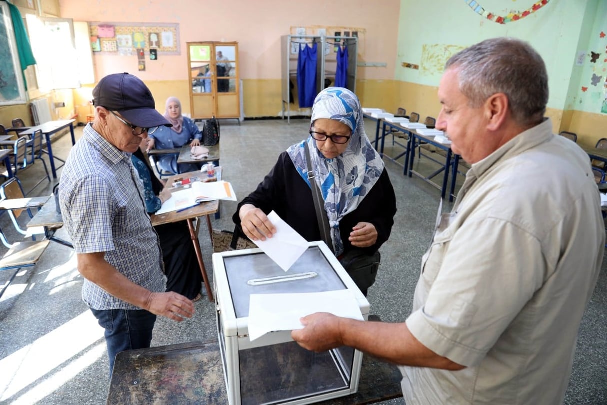 Un bureau de vote à Alger lors du scrutin législatif du 2 juillet 2026.