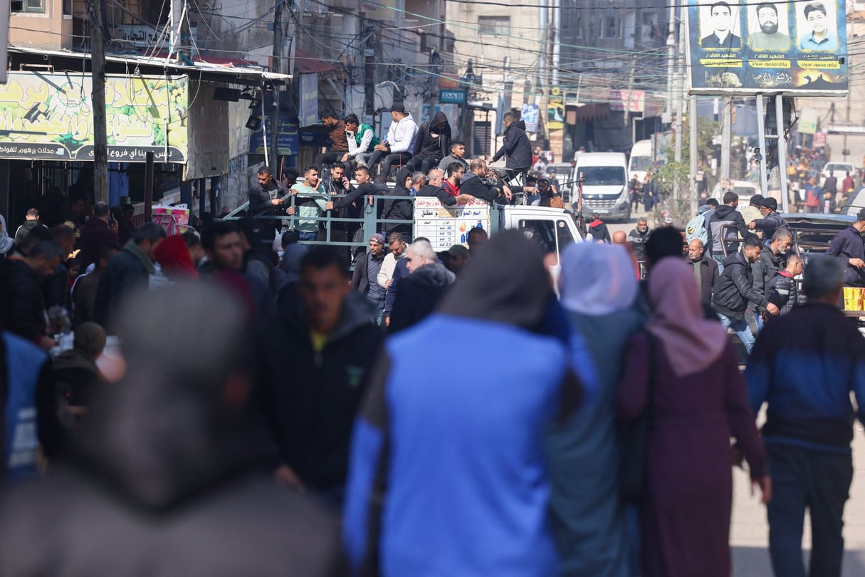 Plus de 1,3 millions de Palestiniens sont réfugiés à Rafah, dans le sud de la bande de Gaza, à la suite des bombardements et assauts israéliens sur le nord et le centre du territoire palestinien. © AFP.