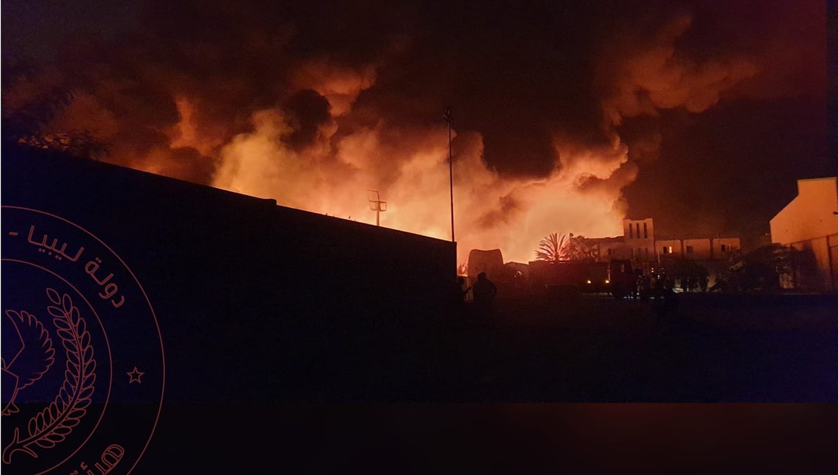Incendie dans la zone industrielle d’al-Krimiya, à une vingtaine de kilomètres au sud de Tripoli, le 10 mars 2024. © NSA.GOV.LY / Facebook.