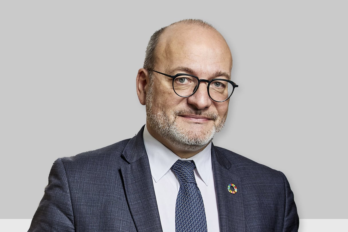 Rémy Rioux, le directeur général de l’Agence française de développement, en février 2023. © MONTAGE JA : Bruno LEVY/CHALLENGES-REA