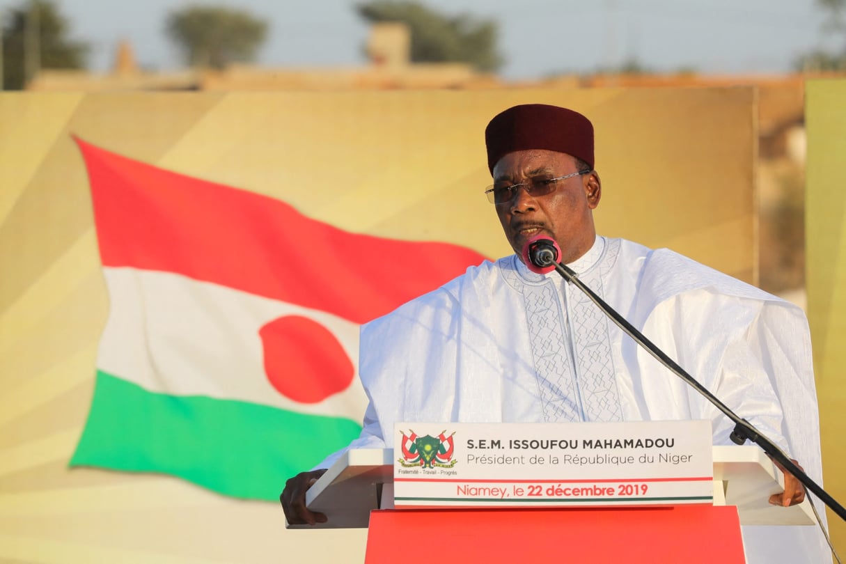 L'ancien président nigérien Mahamadou Issoufou, en 2019 à Niamey (archives). &copy; Photo by Ludovic MARIN / POOL / AFP