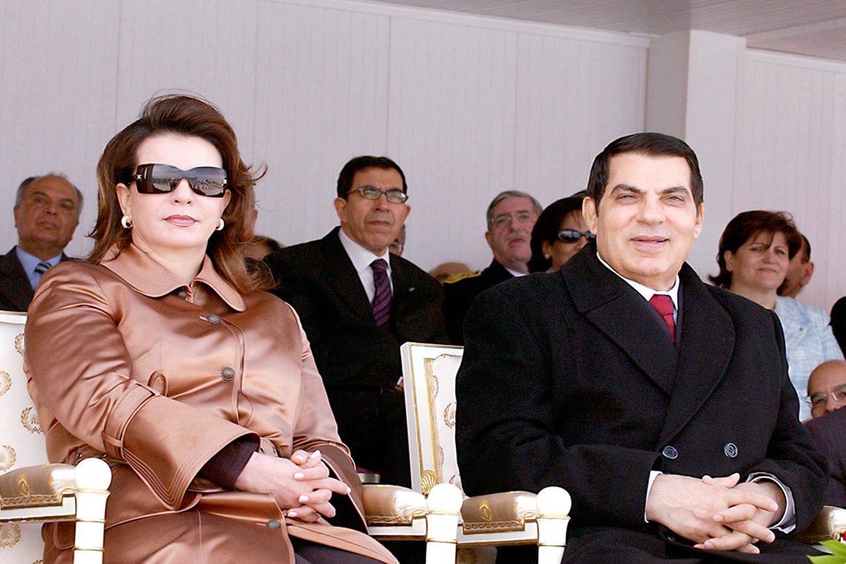 Le président Zine el-Abidine Ben Ali et son épouse, Leïla, lors d’une parade marquant le 50e anniversaire de l’indépendance de la Tunisie, le 20 mars 2006. © Tunisian Presidency/AFP
