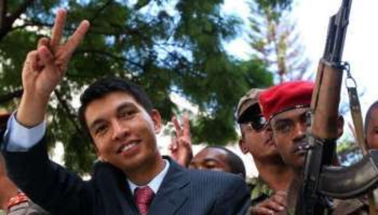 Le président de la transition malgache Andry Rajoelina fait cavalier seul © AFP