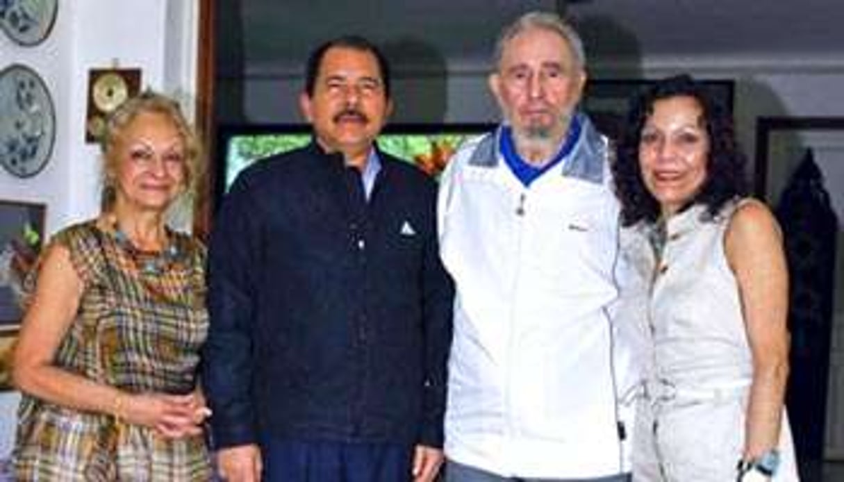 Dalia Soto del Valle, Daniel Ortega, Fidel Castro et Rosario Murillo, à la Havane, en 2009 © Ho New/Reuters