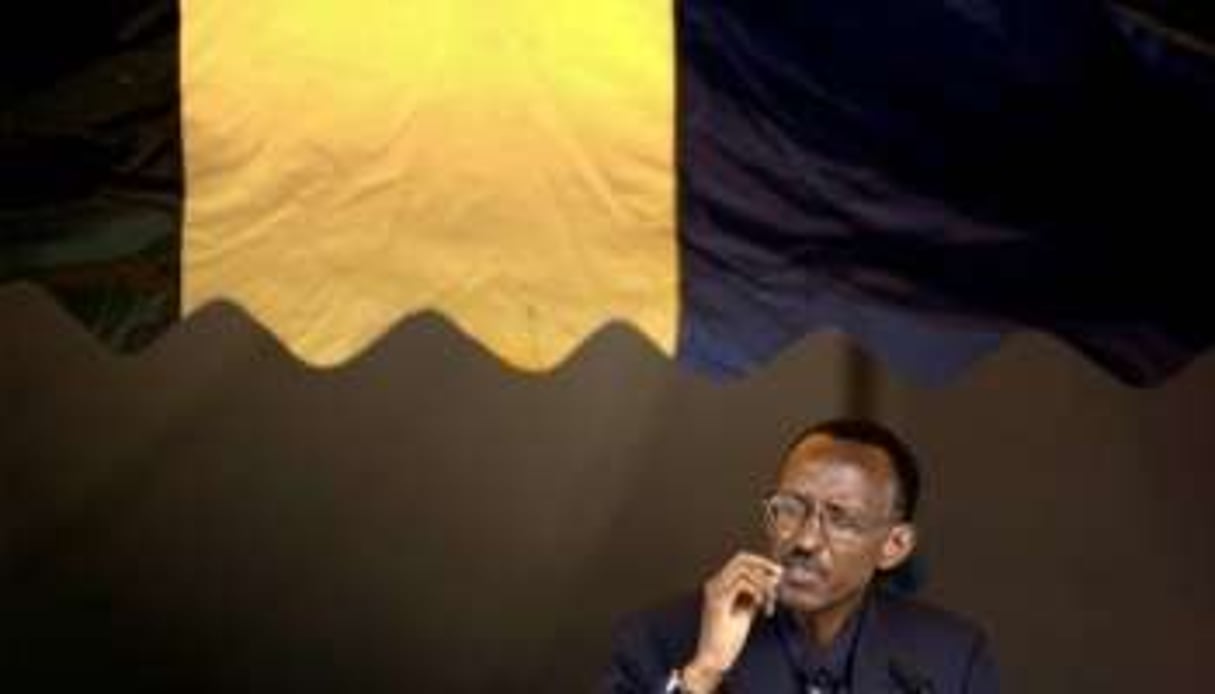 Le président Rwandais Paul Kagame, le 7 avril 2006 à Nyamasheke © AFP