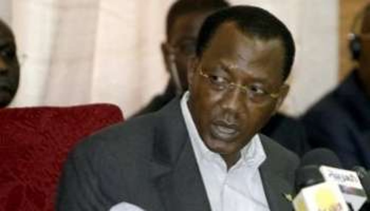 Idriss Déby Itno a réclamé le retrait de la Minurcat lors de sa visite à Khartoum, le 8 février © AFP