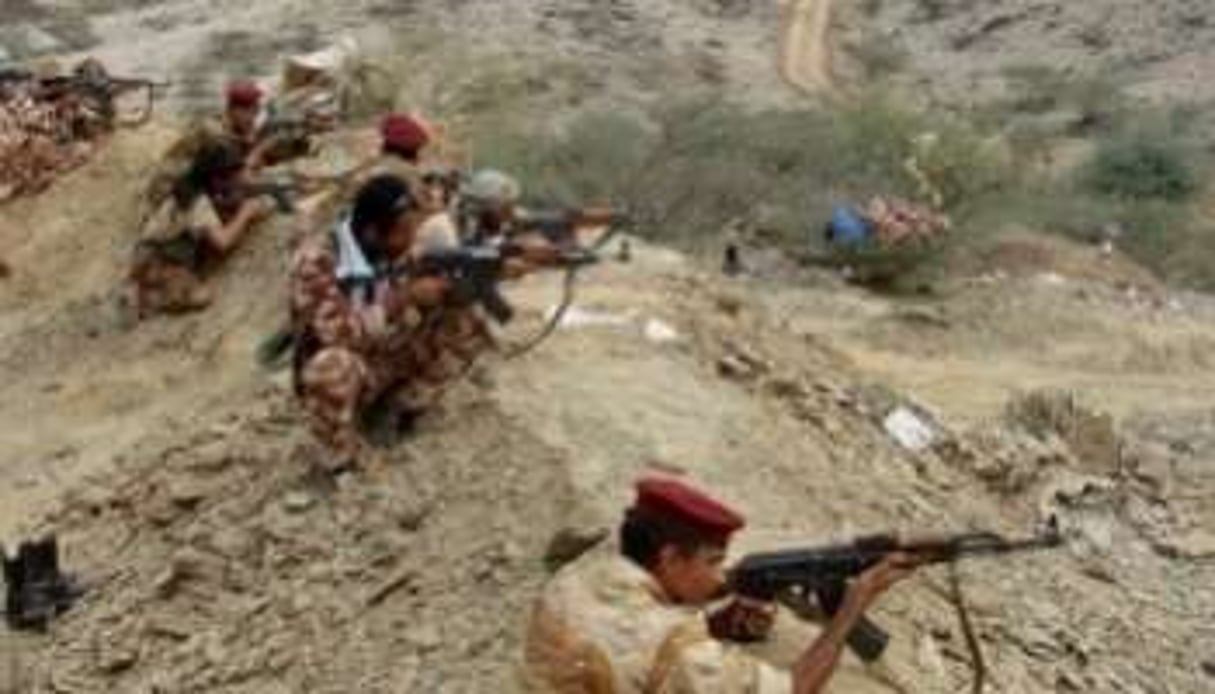 Des soldats yéménites prennent position dans le nord-ouest de la province de Saada © AFP