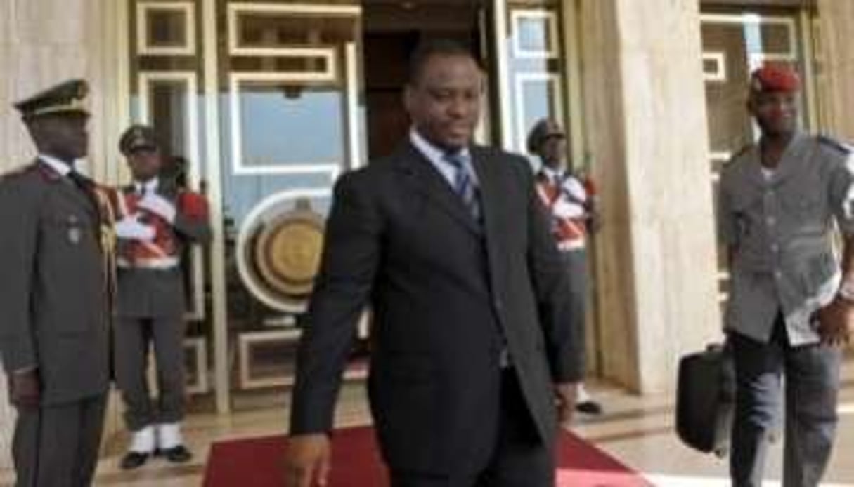 Le 1er ministre Guillaume Soro quitte le palais présidentiel à Yamoussoukro, le 18 février © AFP