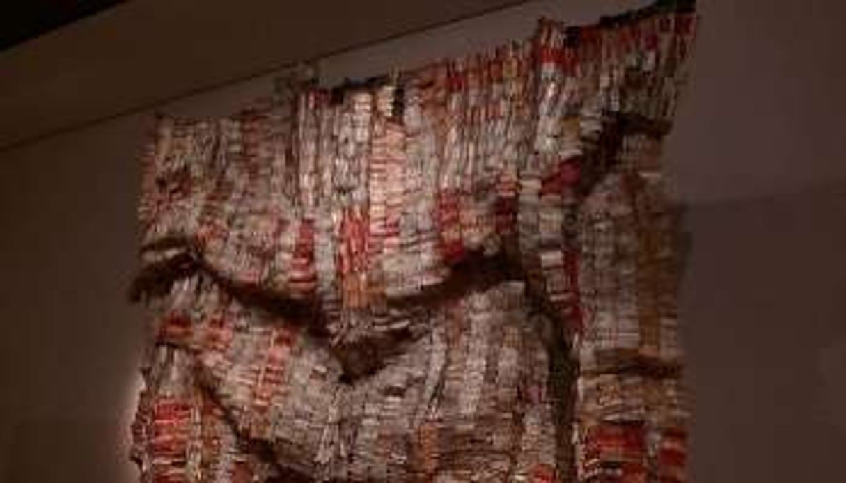 Le Crumbling Wall du ghanéen El Anatsui © hahnchen