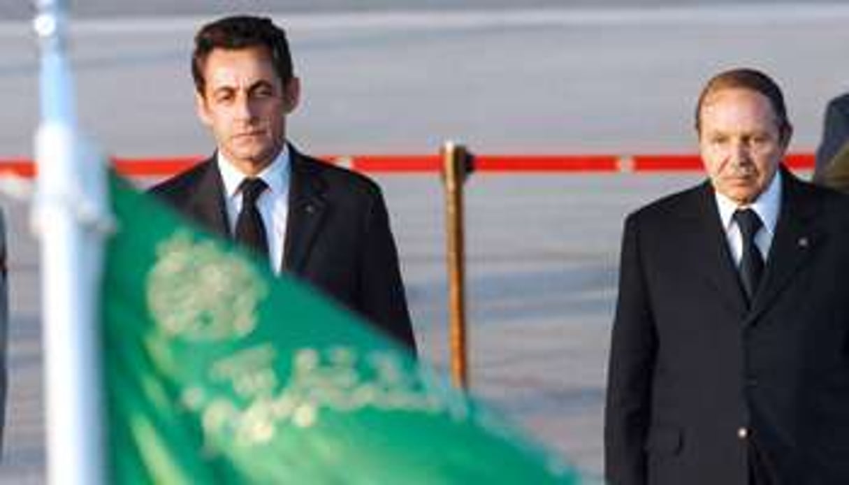 Nicolas Sarkozy et son homologue Abdelaziz Bouteflika © Abacapress.com