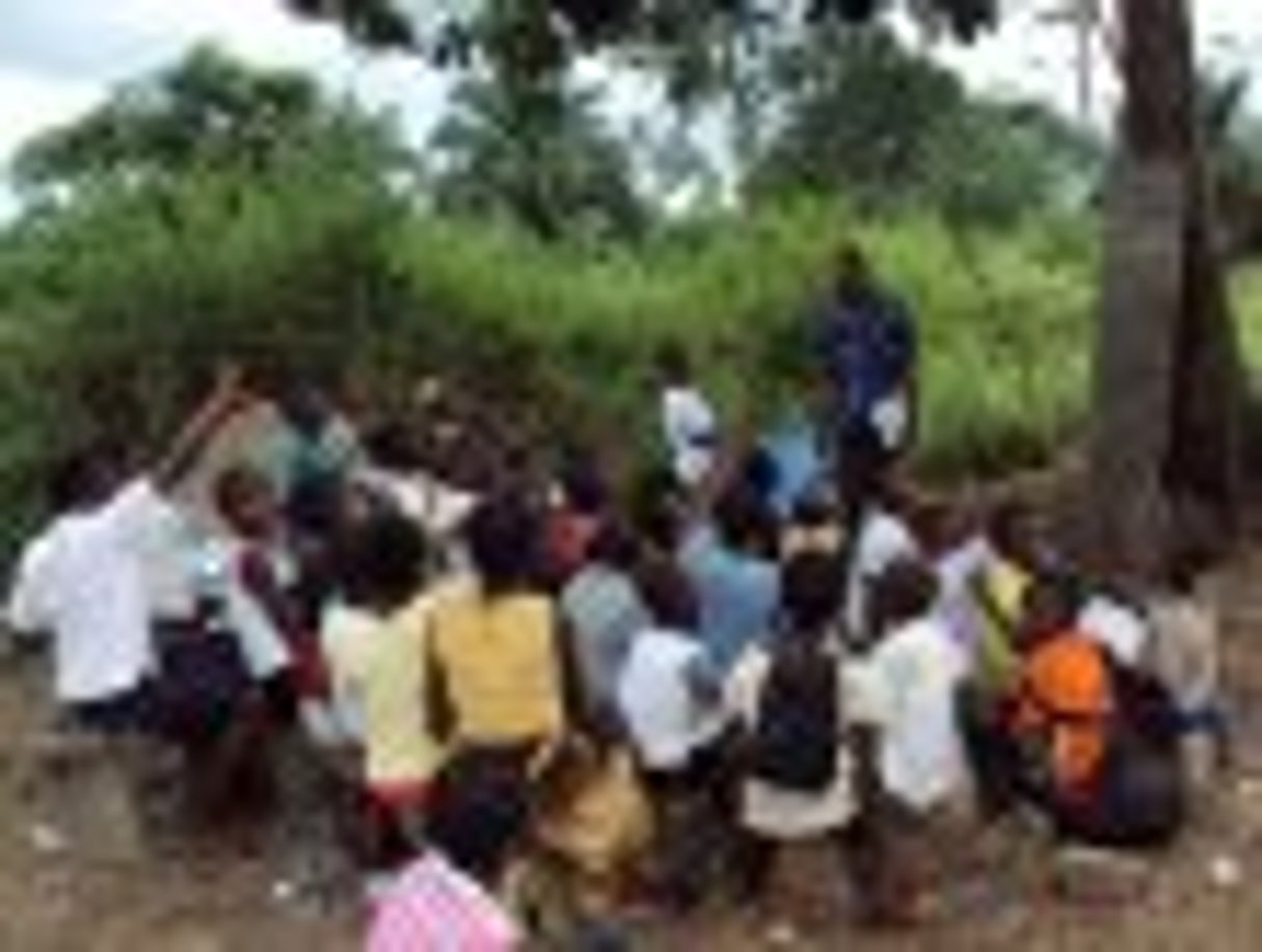 Au Congo, l’école est dans la nature pour de petits réfugiés © AFP