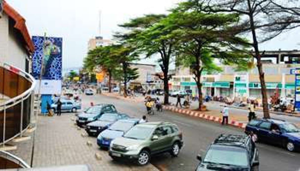 L’avenue du Général-Cozel direction Ganhi, à Cotonou en 2010. © César Gaba pour J.A