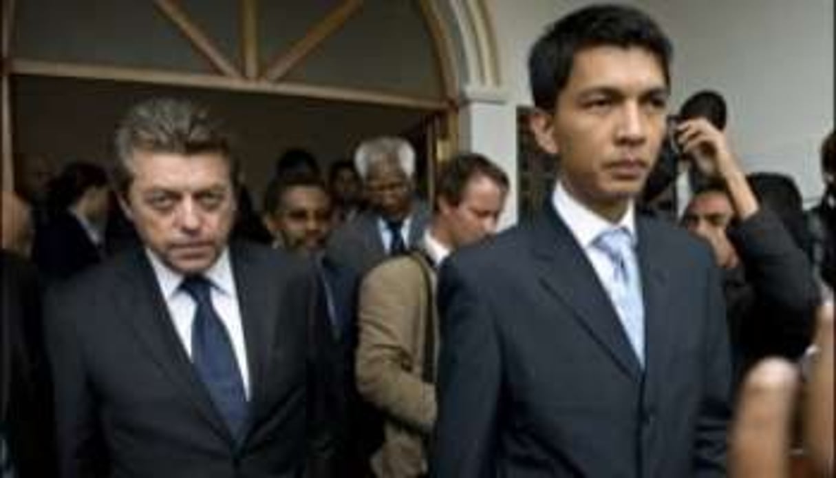 Alain Joyandet et Andry Rajoelina au domicile de ce dernier en février 2009. © D.R.
