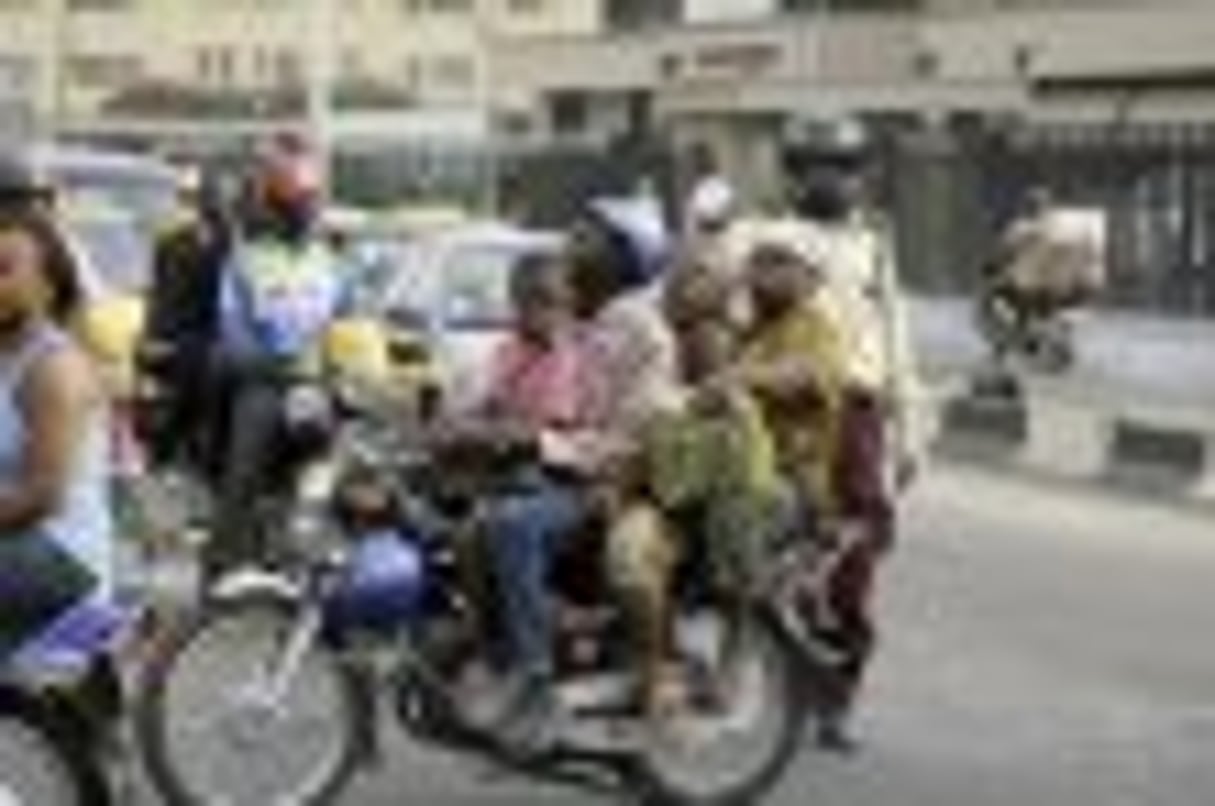 Lagos, un chaos urbain où des Nigérians se battent pour leur survie © AFP