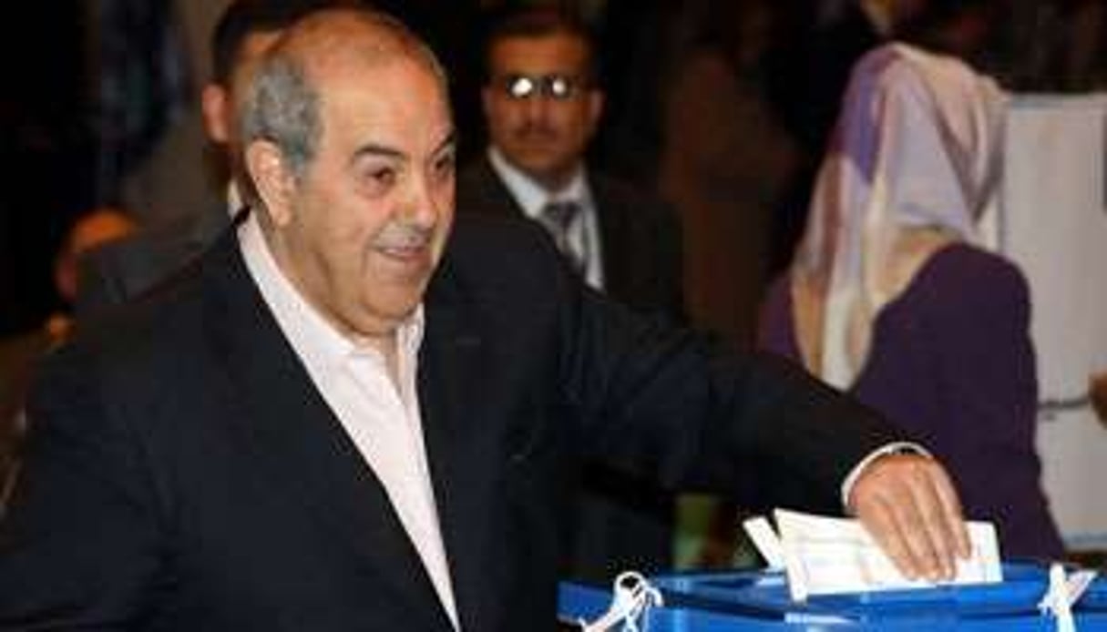 Vote d’Iyad Allaoui, le 7 mars 2010 à Bagdad. © AFP