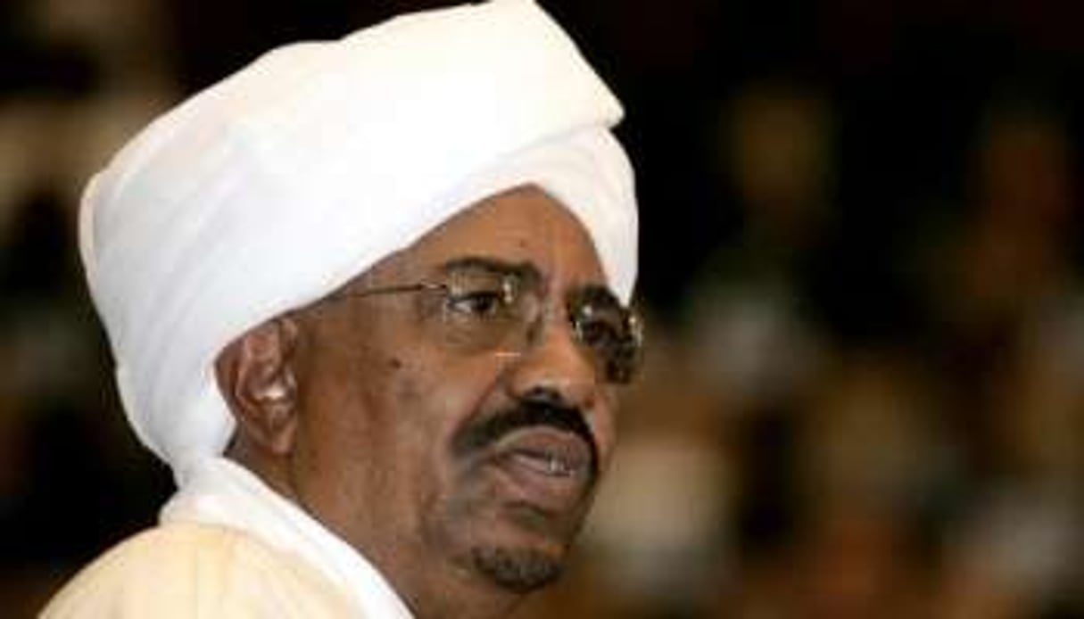 Le président soudanais Omar el-Béchir, le 27 mai 2010 à Khartoum. © AFP