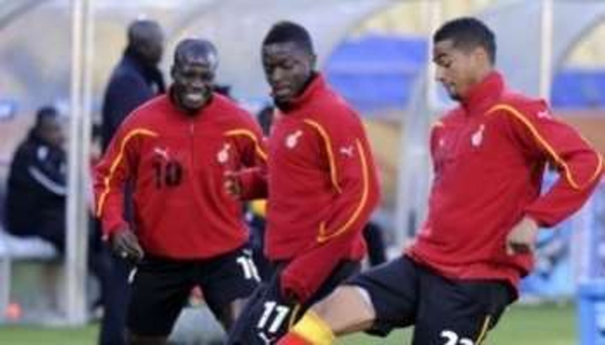 Les joueurs du Ghana Stephen Appiah, Sulley Muntari et Kevin-Prince Boateng à l’entraînement. © AFP