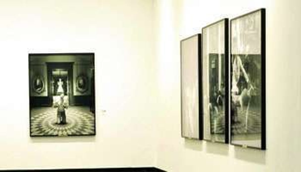 Clichés de Reza Aramesh exposés à la CMOOA Galerie (Rabat). © Fouad Maazouz. Courtesy CMOOA Galerie