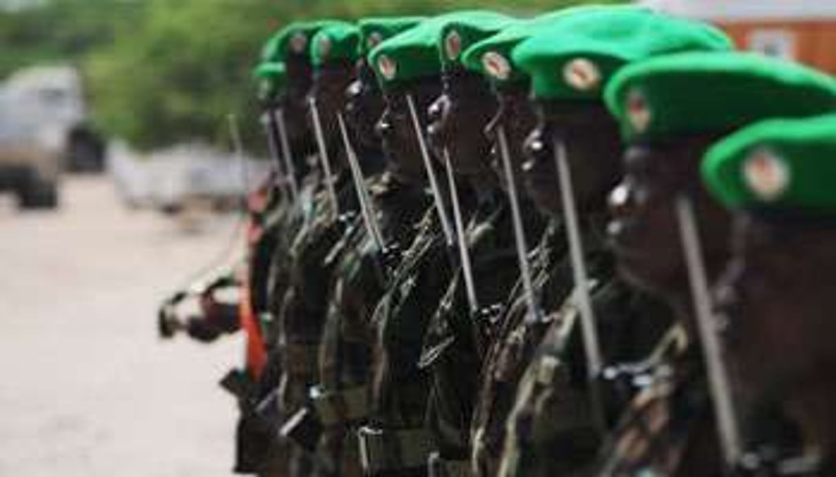 Des soldats ougandais de l’Amisom, en 2009 à Mogadiscio. © AFP