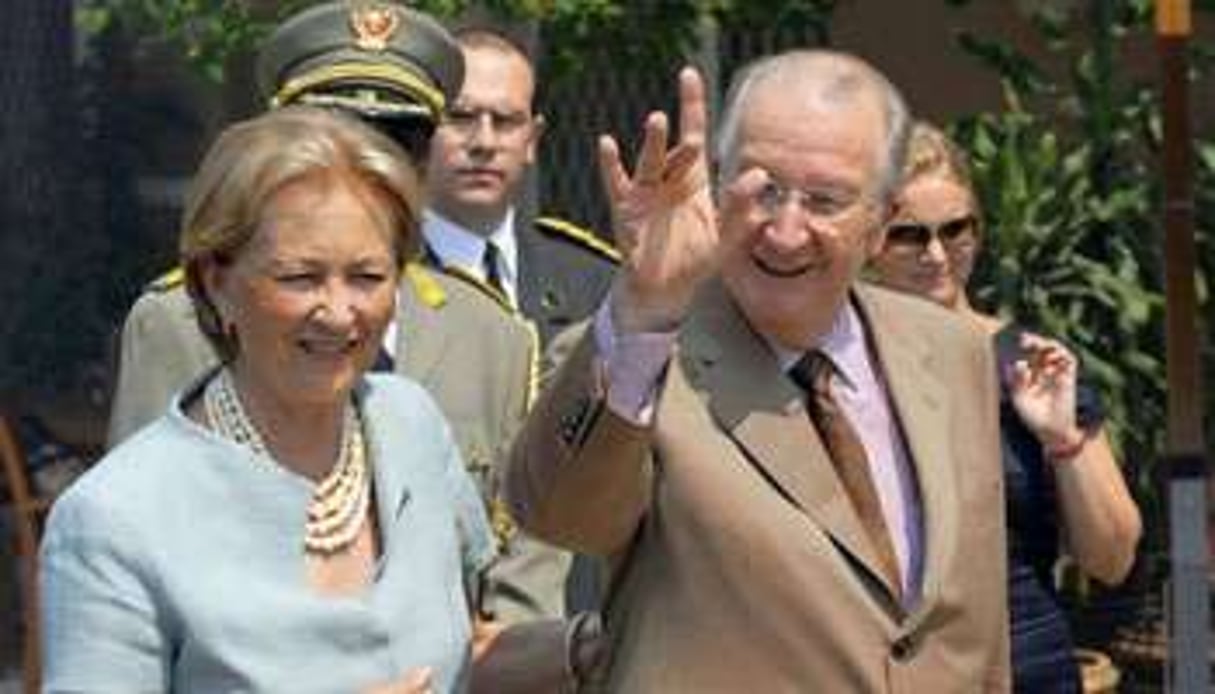 Le roi des Belges Albert II et son épouse la reine Paola, le 29 juin 2010 à Kinshasa. © AFP