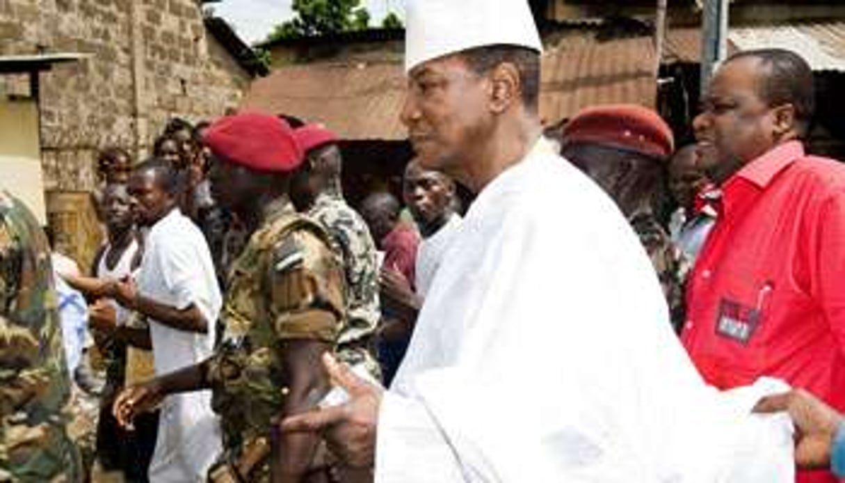 À Conakry, le 27 juin, jour du premier tour de la présidentielle. © Youri Lenquette pour J.A.