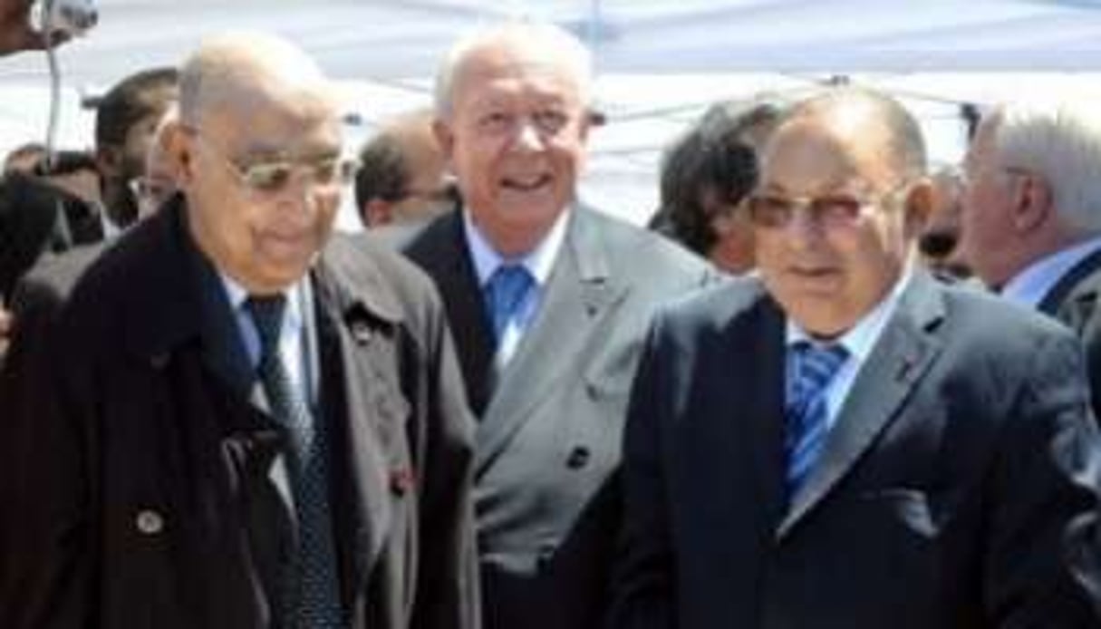 Jean-Claude Gaudin (C), l’ambassadeur d’Algérie, Missoum Sbih et Dalil Boubakeur, le 20 mai 2010. © AFP