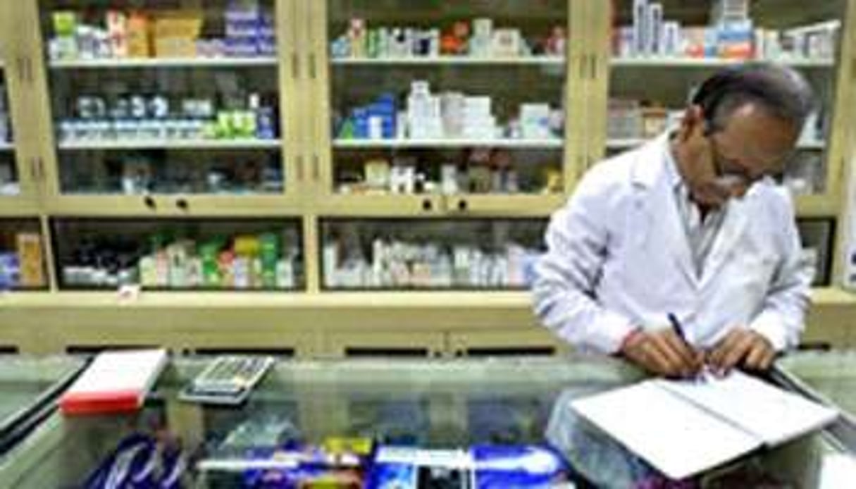 En Afrique, les dépenses pharmaceutiques sont de 4 euros par personne et par an. © AFP